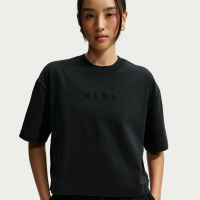 Oversized Nike crop-T-shirt til kvinder - sort