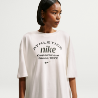 Oversized Nike -T-shirt til kvinder - hvid