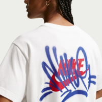 Oversized Nike Classic T-shirt til kvinder - hvid