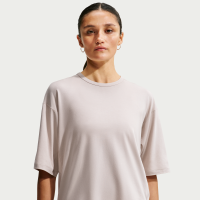 Kortærmet Nike 24.7 ImpossiblySoft Light Dri-FIT-T-shirt til kvinder - brun