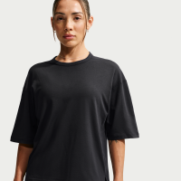 Kortærmet Nike 24.7 ImpossiblySoft Light Dri-FIT-T-shirt til kvinder - sort