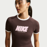 Faconsyet Nike -T-shirt til kvinder - brun