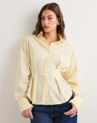 Nelly - Gul - Shaped Shirt