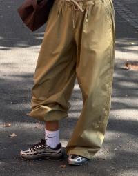 Nike - Beige - W Nk Street Utlty Wvn Os Pant