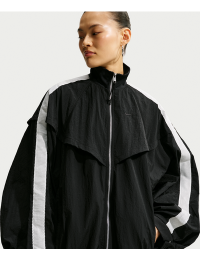Oversized Nike Balloon-løbejakke til kvinder - sort