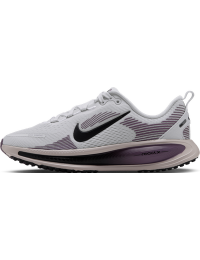 Nike Vomero 18-løbesko til vej til større børn - hvid