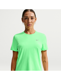 Kortærmet Nike Swift Dri-FIT-løbeoverdel til kvinder - grøn